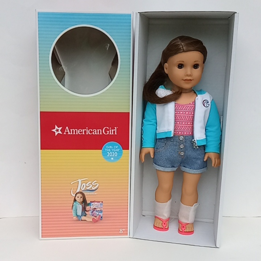 American Girl Girl Of The Year 2020 Joss Doll And Book With Box And Accessories - Picture 3 of 16